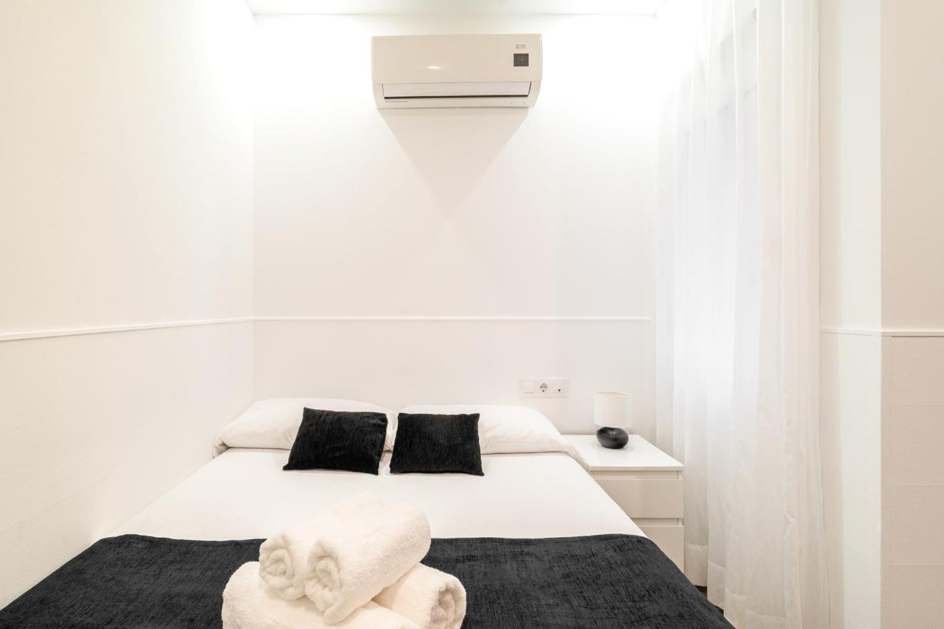 Laramond Barcelona Rooms Luaran gambar
