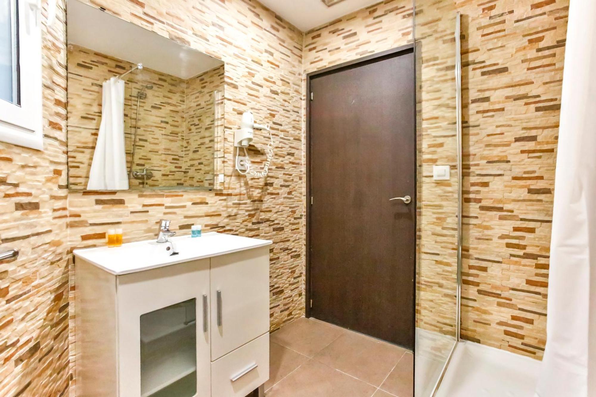 Laramond Barcelona Rooms Luaran gambar